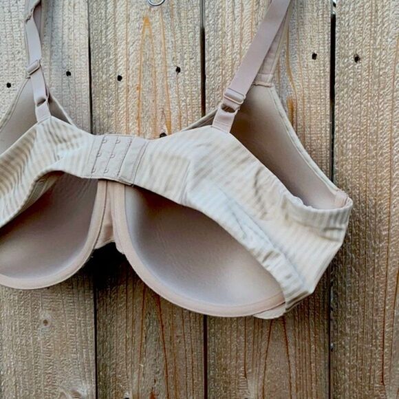 🔥 Take 50% OFF- Playtex 4747 Perfectly Smooth Underwire Bra, Size-44D - Picture 7 of 8